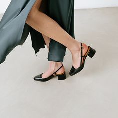 Babies with open heels in black patent leather | Jonak Open Heels, Club Shoes, Shoe Inspiration, Open Toed Heels, Pointed Heels, Block Heel Shoes, Slingbacks, Shoe Style, High Heel Pumps