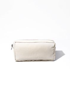 Composition : 100% nylonColor : Organizer Pouch BeigeCountry of Origin : Republic of Korea Pouch Organizer, Clutch Bag, Composition, Pouch, The Originals