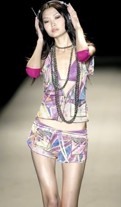 Bored Of Life, Ss23 Runway, 2000s Runway, October Fashion, Oki Doki, Mode Inspiration