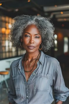 Get inspired by 10 elegant updos perfect for special occasions, designed to highlight the sophistication of women over 60. Easy Fall Hairstyles, Grey Hair Journey, Silver Haired Beauties, Elegant Updos, Gorgeous Gray Hair, Grey Hair Inspiration, Fall Hairstyles, Beautiful Gray Hair, Natural Afro Hairstyles