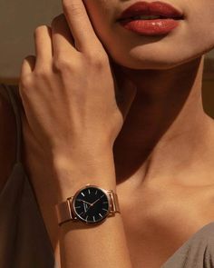 The Tribeca Black Rose gold | Rosefield Official Elegant Watches Women, Classic Watch Women, Watches Women Simple, Timepiece Design, Classy Watch, Rose Gold Watches Women, Watches Women, Best Watches For Men, Watch Photo