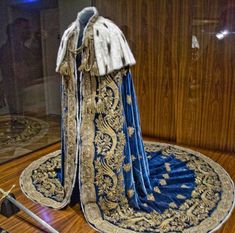 Coronation Robes, Court Dresses, Royal Clothing, Napoleon Bonaparte, Royal Dresses, Royal Jewels, Historical Costume, Historical Dresses, Crown Jewels