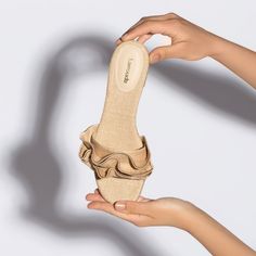 With the same easy feel of our favorite flat sandal slide, the new Ivy Ruffle adds an element of pep and flourish with an elegant ruffle on this bestselling style. Product Details: Beige Raffia Fabric Open round toe Finely crafted leather sole for support, durability, and comfort Insole with memory foam cushion and hot stamp logo Peel off the protector before using your shoe Handmade in Brazil Hot Stamp, Beige Flats, Raffia Sandals, Stamp Logo, Resort Outfit, Makeup Travel Case, Denim Hat, The Protector, Flat Mules