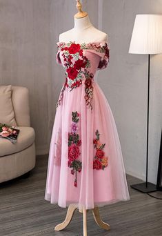 Tea Length Formal Dresses, Cute Party Dress, Beautiful Party Dresses, Party Dress Wedding, Dress Wedding Party, Beautiful Evening Dresses, Cute Dresses For Party, Dress Display, Wedding Party Dress