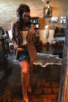 The Yale Winter Boots Outfits, Plaid Blazer, Boots Outfit, Fall Winter Outfits, Winter Boots, Stylish Women, Tshirt Dress, Winter Outfits