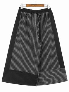 Fabric: cotton Black Cropped Leg Bottoms With Pockets, Black Stretch Cotton Pants, Spring Black Cotton Wide Leg Pants, Spring Black Capris With Pockets, Black Capris With Pockets For Spring, Black Relaxed Fit Cropped Leg Capris, Black Cropped Leg Capris With Pockets, Black Cotton Capris With Elastic Waistband, Black Relaxed Fit Ankle-length Capris