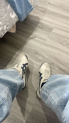 add this to your shoe wishlist <3 Men’s Sneakers 2023, Onitsuka Tiger Outfit, Onitsuka Tiger Mens, Tiger Shoes, Tiger Mexico 66, Onitsuka Tiger Mexico 66, Mexico 66