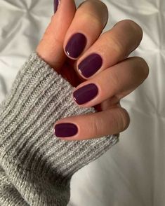 50+ Fall Nail Ideas For Your Next Manicure - Life with Mar more in telegram Manicure Christmas, Summer Nailart, Dark Purple Nails, Plum Nails, Violet Nails, February Nails, Print Nails