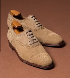 Lace-up Suede Leather Shoes With Brogue Detailing, Semi-formal Wingtip Leather Shoes With Stitched Sole, Semi-formal Suede Oxfords With Brogue Detailing, Vintage Brogue Detailing Leather Shoes For Semi-formal Wear, Suede Brogue Derby Lace-up Shoes, Handmade Leather Shoes, Suede Lace, Leather Art, Dress Formal