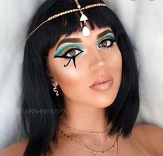 Cleopatra Makeup Ideas, Halloween Gate, Cleopatra Outfit, Makeup Ideas For Halloween, Beautiful Halloween Makeup, Cleopatra Halloween