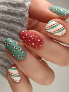 Candy Cane Nails, December Nails, Cute Christmas Nails, Christmas Nails Easy, Christmas Gel Nails, Colorful Nails, Her Nails, Christmas Nails Acrylic