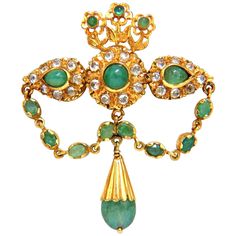 Majestic Class. 4.00cts of emeralds & white sapphires brooch pin. Cabochons & Old miner cuts. 18kt yellow gold 22 grams. Overall: 2.42 X 2.09 inch Excellent made Safety Pin Brooch, Unique Brooch, Heels Classy, Antique Brooches, Blue Sapphire Diamond, Diamond Brooch, Old Jewelry, Yellow Sapphire, Natural Emerald