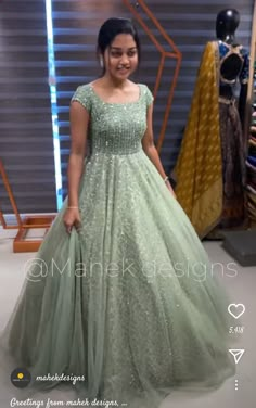 Long Gown For Reception Indian, Gowns Dresses Kerala Style, Long Frock Designs For Reception, Reception Frocks For Bride Indian, Frock For Wedding Reception, Long Frocks For Reception Indian, Engagement Frocks Design, Reception Long Frocks, Long Frock For Reception