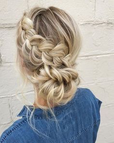 The Best Winter Hairstyles To Try This Season Bridal Hairstyles With Braids, Chunky Braids, Twisted Updo, Cool Braid Hairstyles, Diet Vegetarian, Penteado Cabelo Curto, Braided Hairstyles For Wedding, Trending Hairstyles, Box Braids Hairstyles