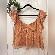 Pink Lily Brown Floral Babydoll Top Never Worn! Perfect For Fall! Orange Ruffled Top For The Beach, Orange Ruffled Tops For Vacation, Orange Ruffled Top For Beach, Cute Orange Beach Tops, Orange Summer Top With Ruffles, Summer Orange Top With Ruffles, Fall Outfits Brown, Lily Brown, Floral Babydoll Top