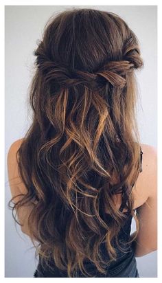 Half Up Half Down Hairstyle, Down Hairstyle, Chic Hairstyle, Boho Hairstyle, Wedding Hairstyles Medium Length, Half Up Half Down Hairstyles, Prom Hair Down, Hairstyles Bridesmaid, Rustic Theme