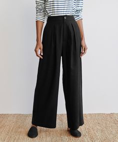 Relaxed Trouser Black Oversized Aesthetic, Relaxed Trousers, Paris Chic, Relax Pants, Jenni Kayne, California Cool, Style Aesthetic, New Career, Raw Silk