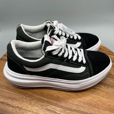 Vans Old Skool Overt Cc Black/White Sneakers Mens Size 10.5 Platform Shoes Size: Us 10.5 / Uk 9.5 / Eu 44 Condition: Shoes Are In Preowned Condition And Show Signs Of Wear (Marks/Stains/Scuffs/Dirt/Etc.) Sku: 2828 Fast Shipping And Packaged With Care! Vans Sporty Custom Sneakers With Contrast Sole, Sporty Custom Vans Sneakers With Rubber Sole, Sporty Vans Custom Sneakers With Rubber Sole, Sporty Custom Vans Sneakers With Laces, Urban Low-top Custom Vans Sneakers, Sporty Low-top Custom Vans Sneakers, Sporty Low-top Vans Custom Sneakers, Custom Black Lace-up Vans Sneakers, Black Vans Custom Sneakers With Round Toe