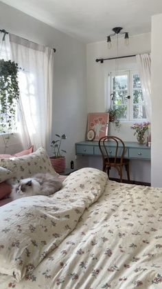 Cute Aesthetic Rooms, Dorm Room Inspiration, Simple Room, Aesthetic Rooms, Dreamy Room, Dream Room Inspiration, Cute Aesthetic, Cute Room Decor, Apartment Inspiration