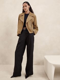 A relaxed and slightly cropped take on the moto jacket, our designers selected a vegetable-tanned suede here, beloved for its ability to soften, burnish, and develop dimensional finishes with every wear.  Warmer: Lightly lined so you can layer it through the seasons.  Relaxed fit.  Point collar with off-set zip closure.  Two exterior zip pockets.  Single interior pocket.  Fully lined.  Relaxed fit.  Long sleeves.  Above-hip length.  Model: Size S, 5'10" (178cm). Tan Suede Jacket Outfit, Suede Jacket Outfit, Moto Jacket Outfit, Suede Set, Tan Suede Jacket, Cropped Trench Coat, Jacket Ideas, Trench Coat Outfit, Tan Coat