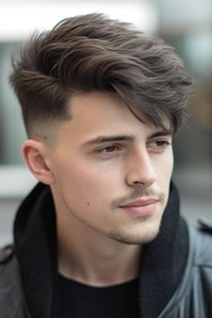 Oval Face Hairstyles Mens, Side Parted Hairstyles, Men Hairstyles Short, Front Haircut, Fringe Haircuts, Side Haircut, Hairstylist Fashion, Textured Fringe