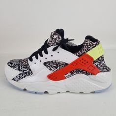 Nike Huarache Run Se Gs Dv2243 100 White Kids Running Shoes Size 4.5 Y = 6 Wmn Size 5 Y = 6.5 Wmn Size 5.5 Y = 7 Wmn Size 6 Y = 7.5 Wmn Size 6.5 Y = 8 Wmn Size 7 Y = 8.5 Wmn Brand New In Box Authentic 100% Original The Box Can Be Damage Tags: Nike Cortez Blazer Daybreak Tailwind Air Force 1 Air Force One Pegasus Air Max Air Flight Trainer Huarache Barrage Uptempo Air Presto Nike Shox Air Vapormax Epic React Flyknit React Element Nike Zoom Joyride Lb Kb Jordan Vintage Retro Shoes Classics. White Breathable Flat Sneakers, White Sneakers With Laces, White Flat Sneakers With Laces, White Flat Sports Sneakers, White Flat Sneakers For Sports, Sporty White Lace-up Huaraches, White Sports Huaraches With Round Toe, White Sport Huaraches With Round Toe, White Sporty Huaraches With Round Toe