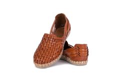 Women's Huarache Sandals - Checkered Solid Tan Color: Checkered Solid Tan - Authentic leather - Leather uppers - Comfortable outer sole - Closed Toe - Handmade Now available in sizes US 5 - US 10 Mexican Sandals, Huarache Sandals, Tan Color, Women's Shoes Sandals, Womens Sandals, Espadrilles, Shoes Sandals, Leather Upper, Slip On