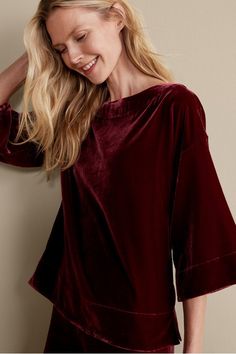 The liquid drape. The easy shape. Everything about this modern boatneck top is magic, all in the softest velvet you've ever felt. We love it paired with our Aria Velvet Wide Leg Pants (2FZ90), but it's also effortless with flared jeans. Side slits. Velvet Wide Leg Pants, Red Velvet Top, Grooming Tips, Easy Shape, Velvet Top, Velvet Tops, Soft Surroundings, Flared Jeans, Soft Velvet