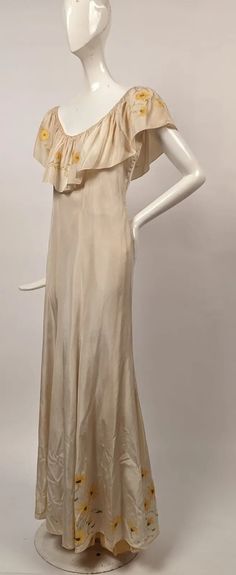 1930’S HAND PAINTED DAISY FLORAL IVORY TAFFETA LONG DRESS | eBay Cream Satin Bias Cut Dress, Beige Bias Cut Formal Dress, Formal Beige Bias Cut Dress, Spring Silk Gown For Evening, Cream Silk Maxi Length Gown, Spring Evening Silk Gown, Spring Silk Evening Gown, Silk Gown With Ruffles And Fitted Bodice, Spring Silk Gown With Fitted Bodice