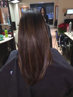 Layered Hair Cuts For Long Hair, Brown Hair Inspiration, Hair Dye Tips, Black Hair Balayage, Hair Color Options, Hair Color Streaks