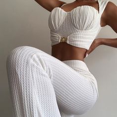 Casual Elegant Style, Ruched Crop Top, Mode Inspo, Looks Chic, Trend Fashion, Chic Woman, Waist Pants, High Waisted Pants, Elegant Fashion