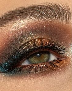 Glam Make Up Looks For Green Eyes, Make Up Green Eyes, Colorful Smokey Eye, Green Hazel Eyes, Green Eyes Makeup, Eyeshadow For Green Eyes, Maquillage On Fleek, Hazel Eye Makeup