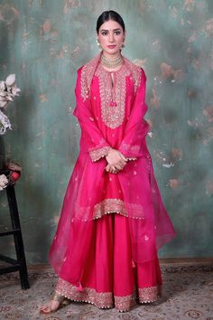 Buy Red Banarasi Round Floral Embroidered Kurta Sharara Set For Women by JAYANTI REDDY Online at Aza Fashions. Kurta Sharara Set, Kurta Sharara, Ghagra Choli, Sharara Set, Embroidered Neckline, Silk Embroidery, Designer Gowns, Indian Design, Embroidered Silk