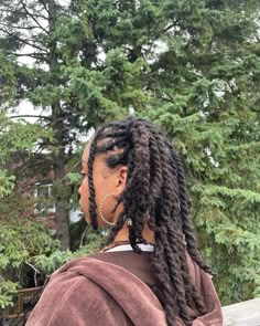 Happy #texturetuesday guysss😽💕 This was my first time doing two strand twists on myself and I literally forgot to show you guys 😭 . . . . . #locs #locstyles #locjourney #locqueen #locstylesforwomen #loccommunity #blackgirlmagic #naturalhairproducts #hairstylesforblackgirls #dreadlocks #dreadhead #dreadstyles #rasta #rastafari #nattydread #caribbeangirl #islandgirl #blackhaircare #hairstylesforblackwomen #thicklocs #locinspiration #locsmontreal #explorepage #locs4dayyz Large Locs, Braided Locs, Loc Goals, Two Strand Twists, Nova Skin, Pacific City, Loc Hairstyles, Earthy Outfits, Black Hair Care