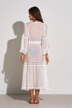 Bare yourself with this tie-front cover up duster. Detailed in embellished lace, take this cover up with you to the pool or by the shore. 50% Viscose 30% Polyester 20% Polyamide Lace Kimono, Kehlani, The Pool, Lace Skirt, Personal Style, White And Black, White Dress, Cover Up, Loose Fitting