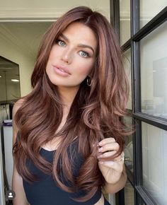 Red Brown Hair Color Blue Eyes, Coke Brown Hair, Cowboy Coffee Hair, Best Plus Size Haircuts, Cooper Gold Hair, Brunette To Auburn Before And After, Pale Skin Copper Hair, Auburn Gloss On Brown Hair, Dark Cowgirl Copper Hair