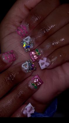 Junk nails for the win Short Junk Nail Designs, Nail Medium Length, Junk Nails Short, Short Junk Nails, Acrylic Nail Designs Classy, Nail Designs Bling, Dance Moms Maddie, Kitty Nails