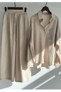 This linen set is so perfect for our petite girlies! High Waisted Slacks, Shirt Collar Pattern, Woman Suit Fashion, Plus Size Vintage, Sweatshirt Set, Linen Suit, Maxi Robes, Womens Long Sleeve Shirts, Yoga Shorts