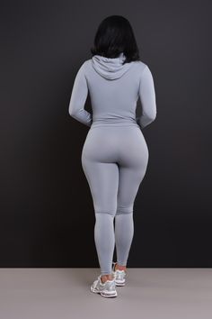 94% Polyester, 6% Spandex | Inseam: 26" Pre-Stretch | Model Wearing A Size L/XL | Runs True To Size You're just out here vibing as always, so kick back with this stylish set featuring a long sleeve zippered jacket with attached hood and front pockets at the waist and matching high-rise seamless leggings. Gym Images, Art Figures, Big Chocolate, African Dance, Female Outfits, Sporty Spice, Beautiful Human, Boutique Style Outfits, Athletic Gear