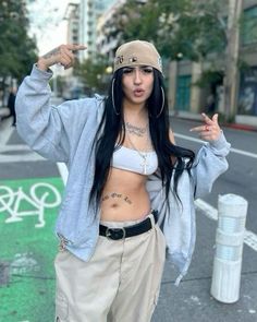 Chicana Clothing, Chicana Style Outfits 90s, Chola Outfit Ideas, Outfit Cholo, Chicano Outfits, Chicana Outfits, Chola Style Outfits, Chicano Fashion, Chola Outfits