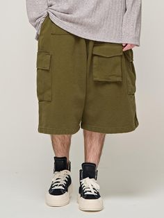 Composition : COTTON 100%Country of Origin : KOREA Korean Design, Short Pants, Cargo Shorts, Work Wear, Composition, Mens Outfits, Pants, Quick Saves, Clothes