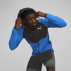 Simplify your workout wardrobe with Evostripe. This zip-up hoodie comes in a slim fit and is paired with our moisture-wicking fabrics to keep you free of sweat as you work out. $44.95 Technical Hooded Activewear For Streetwear, Technical Running Hoodie, Breathable Hoodie For Streetwear, Sporty Activewear With Adjustable Hood For Sports Season, Sportswear Hoodie For Running And Sports Season, Sporty Hooded Activewear For Running, Technical Sports Hoodie With Adjustable Hood, Fleece Activewear With Adjustable Hood For Gym, Functional Hooded Activewear For Running