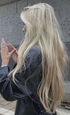 Summer Blonde Hair, Light Blonde Hair, Blonde Hair Inspiration, Blonde Hair Looks, Hair Stylies, Long Blonde, Hair Inspiration Color, Long Blonde Hair, Hair Inspo Color