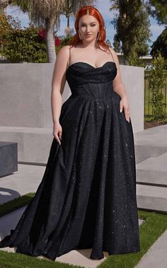 Midsize Prom Dress, Plus Size Wedding Guest Dress, Plus Size Gowns Formal, Cute Bridesmaid Dresses, Prom Dresses Plus Size, Fitted Corset, Dreamy Gowns, Prom Dress Plus Size