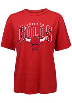 Let everyone know who you root for in this Chicago Bulls Red Burble Short Sleeve T-Shirt! This Chicago Short Sleeve Tee features a center front screen print team name and logo. Short sleeve, Finished seams, Soft hand, Straight hem, Very oversized, Recommend to size down, 100% Cotton, 4 University Red Collegiate T-shirt For Fans, Red Fan Apparel T-shirt For Sports Events, Red Sports Fan T-shirt For Streetwear, University Red Crew Neck T-shirt For Fans, Casual Fan Merchandise Tops With Team Logo, Casual Tops With Team Logo For Fans, Collegiate Red Tops With Team Logo, Red Tops With Team Logo For Fans, Red Screen Print T-shirt For Sports Season