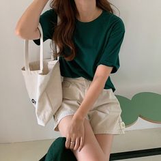 Cute Korean Summer Outfits, Cream Shorts Outfit, Summer Korean Style, Causual Outfits, Ulzzang Fashion, Fashion Design Clothes