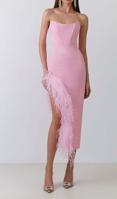 Make a seriously stylish statement in this bodycon midi dress accented with playful ostrich feather trim along the front slit. The bright bubblegum hue complements sun-kissed skin while the curve-hugging fit highlights your assets. Wear it with neutral heels and accessorize minimally. Gentle Dry Clean Only Colour may vary due to lighting on images. The product images (without model) are closest to the true colour of the product.Item runs true to size chart and is cut to suit our size chart. Plea Feather Party Dress, Feather Party, Pink Tube Top, Ostrich Feather Trim, Feather Skirt, Kate Dress, Bandage Midi Dress, Feather Trim, Ostrich Feather