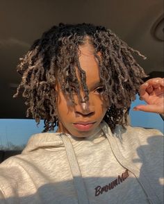 Locs Haircut For Women, Locs Twist Out, Stater Locs Black Women, Ear Length Locs, Locs No Middle Part, 140 Locs, Loc Mullets, Locs On Women, Locs Short Hair