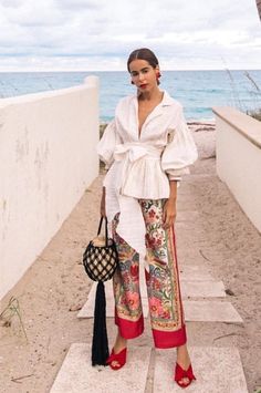 Summer Coord Set, Sicily Fashion, Chic Resort Wear, Dubai Outfits, Shopping Queen, Fashionista Clothes, Fashion Mistakes, Modest Fashion Outfits, New Classic