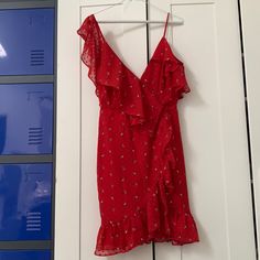 Short Flowy Ruffle Floral Red Dress Off Shoulder. S Nwt. Sleeveless Ruffled Mini Dress For Holiday, Holiday V-neck Ruffled Mini Dress, Red Ruffle Hem Dress For Holidays, Red Holiday Dress With Ruffle Hem, Red Mini Dress With Ruffled Straps For Party, Red Dress Off Shoulder, Floral Red Dress, Dress Off Shoulder, Red Floral Dress